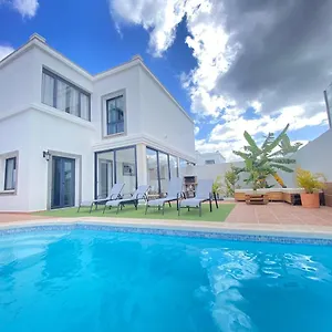 Vulcano Villa